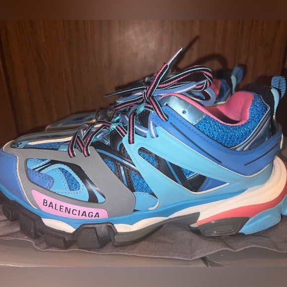 Women’s Balenciaga Track shoes - Picture 5 of 9